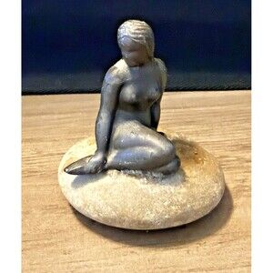 VTG Bronze Mermaid Statue Nude Figurine Sitting on a Stone Paperweight Decor